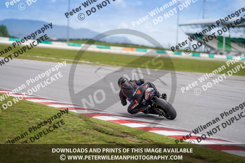 Sepang;event digital images;motorbikes;no limits;peter wileman photography;trackday;trackday digital images